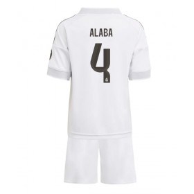 Real Madrid David Alaba #4 Hemmakläder Barn 2025-26 Kortärmad (+ Korta byxor)